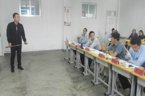 新公司举办“新型课堂”教师教学技能大赛 新公司举办“新型课堂”教师教学技能大赛