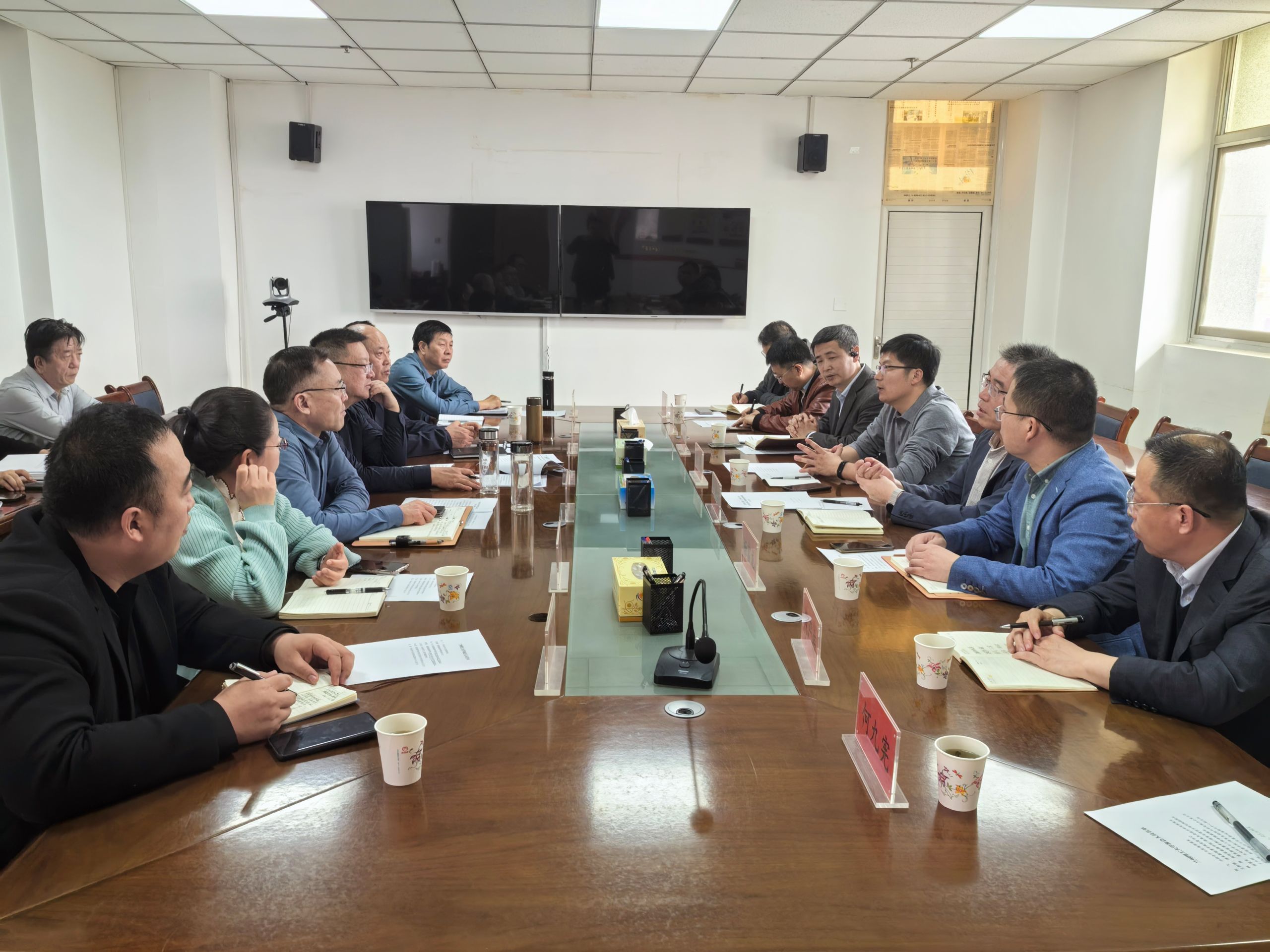 科技合作与发展部、新​suncitygroup太阳集团（酒泉先进技术研究院）赴酒泉市科技局访问